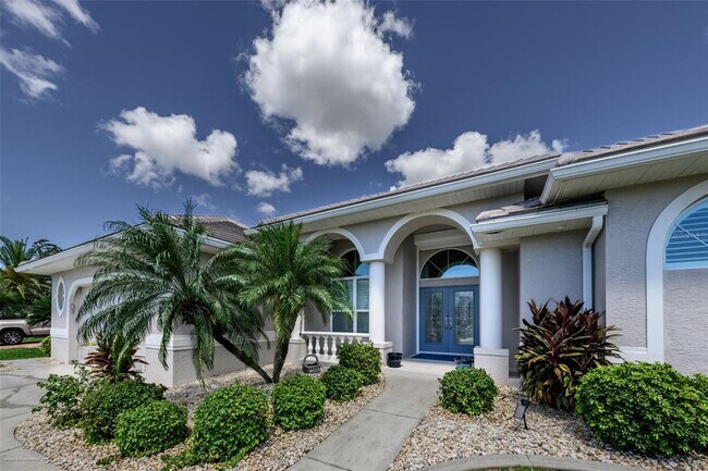Building Photo - 566 Port Bendres Dr