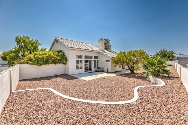 Building Photo - 4765 Calavo St