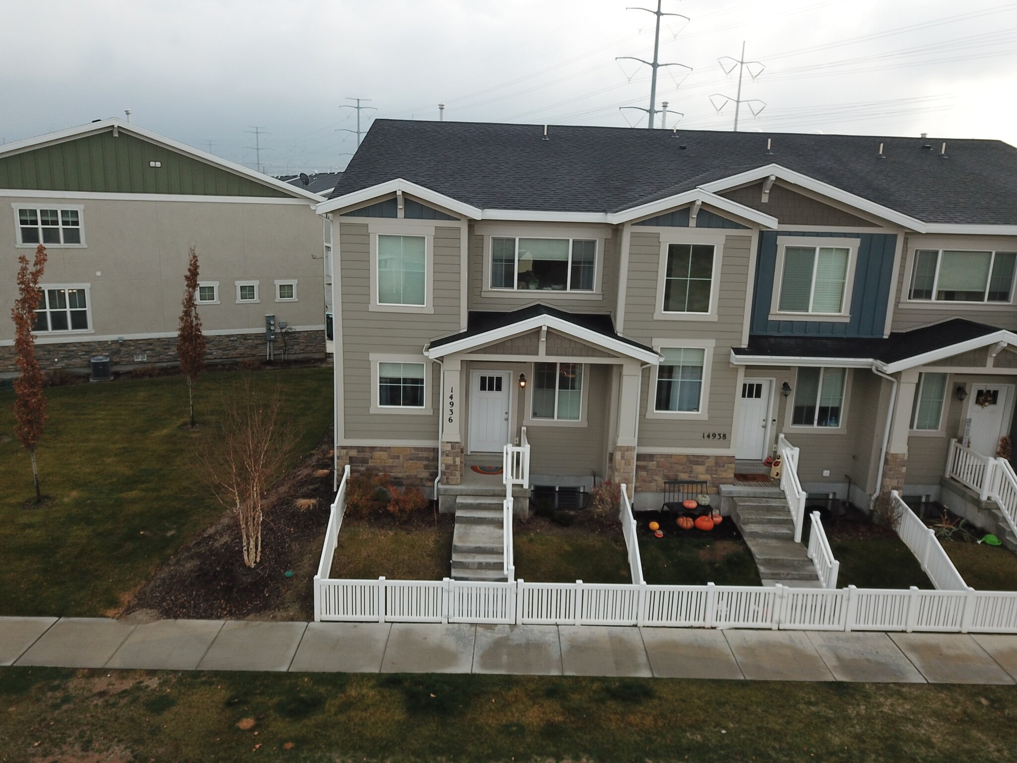 Building Photo - 14936 S Emerald Pools Ln