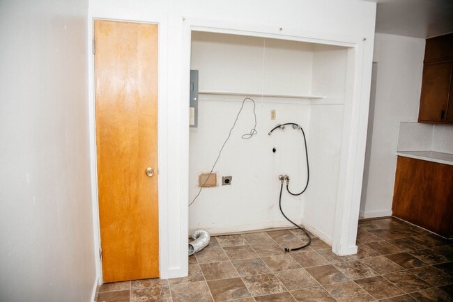 Building Photo - 1077 Donegal Springs Rd