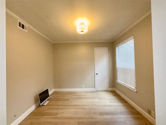 Building Photo - 2829 Timmons Ln