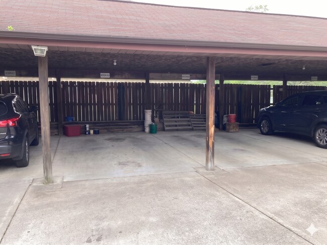 Building Photo - 1136 Anthrop Dr