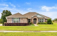 Building Photo - 173 Tournament Ln