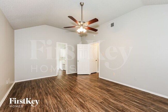 Building Photo - 6317 Brookcrest Dr