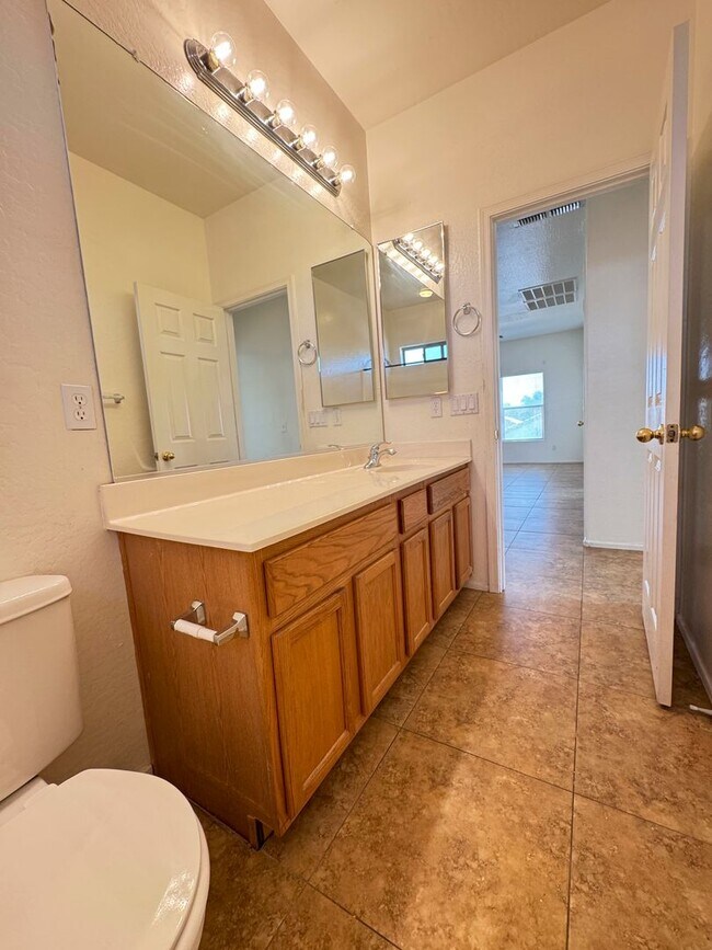 Building Photo - Queen Creek 4 bed 2.5 bath For rent