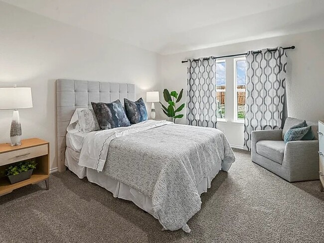 Building Photo - 501 Pineywood Trl