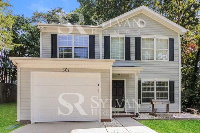 Building Photo - Spacious 3BR Home with Garage!