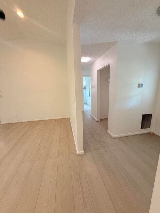 Building Photo - 13492 Exotica Ln