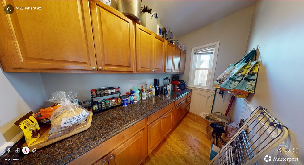 Building Photo - 25 Tufts St