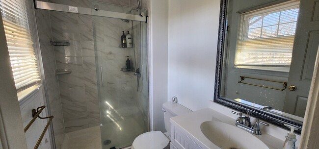 Building Photo - 4212 Misty Ridge Dr