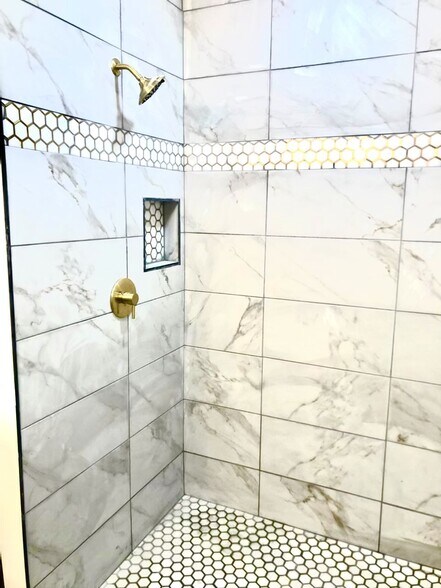 Building Photo - 1203 N Morrison St