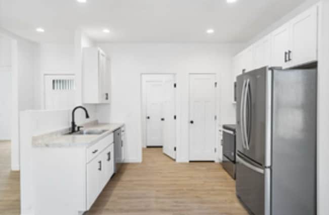 Building Photo - New Home! Photos Are Of Similar Property