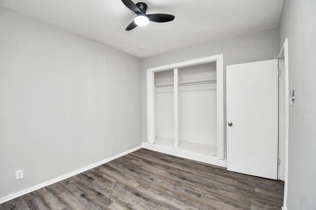 Building Photo - 1507 Laird St