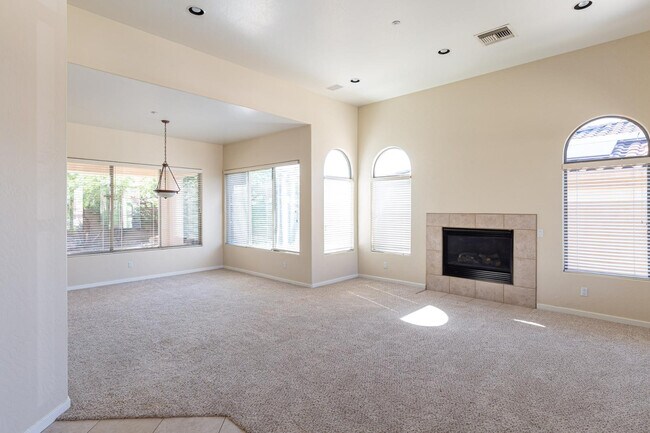 Building Photo - 11183 E Beck Ln