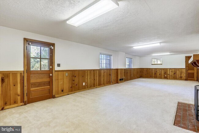 Building Photo - 3303 Winnett Rd