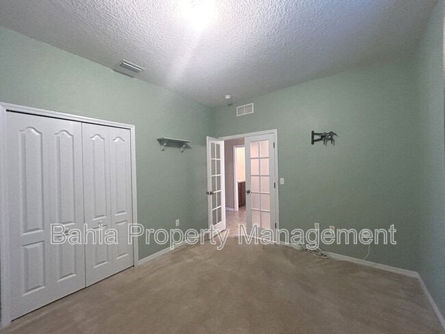 Building Photo - 10702 Burning Bush Terrace