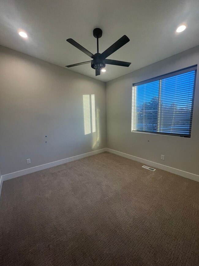 Building Photo - Fully Renovated Home in Millcreek – Modern...