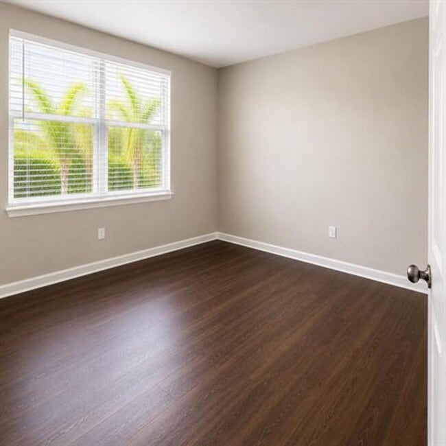 Building Photo - 4404 SW 160th Ave