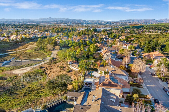 Building Photo - 22324 Circle J Ranch Rd