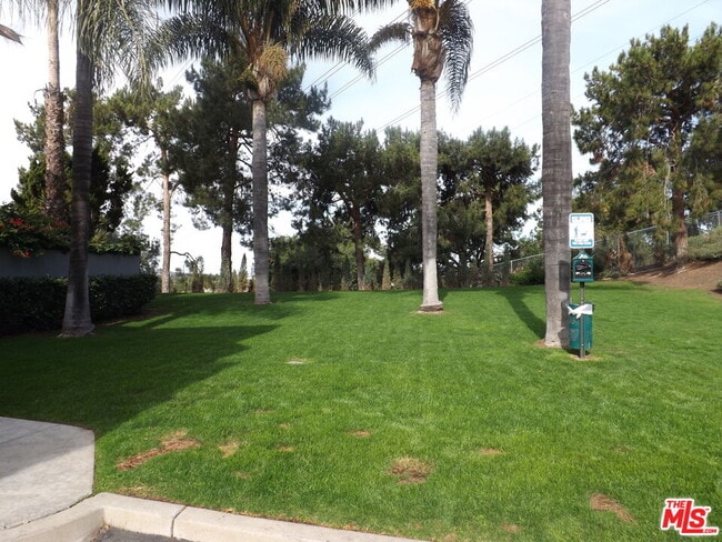 Building Photo - 26953 Jasper