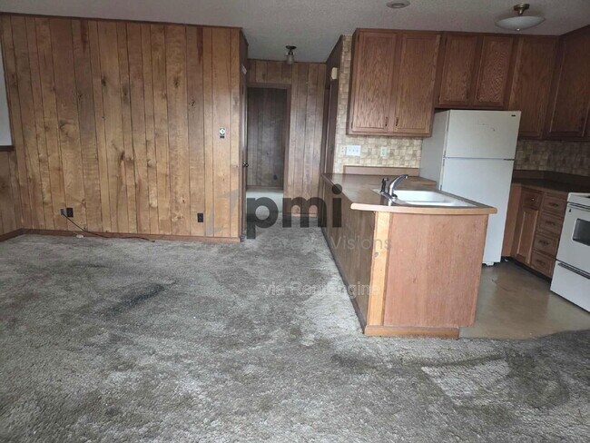 Building Photo - 955 4th St