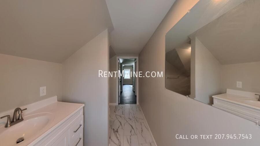 Building Photo - 6 Cram St