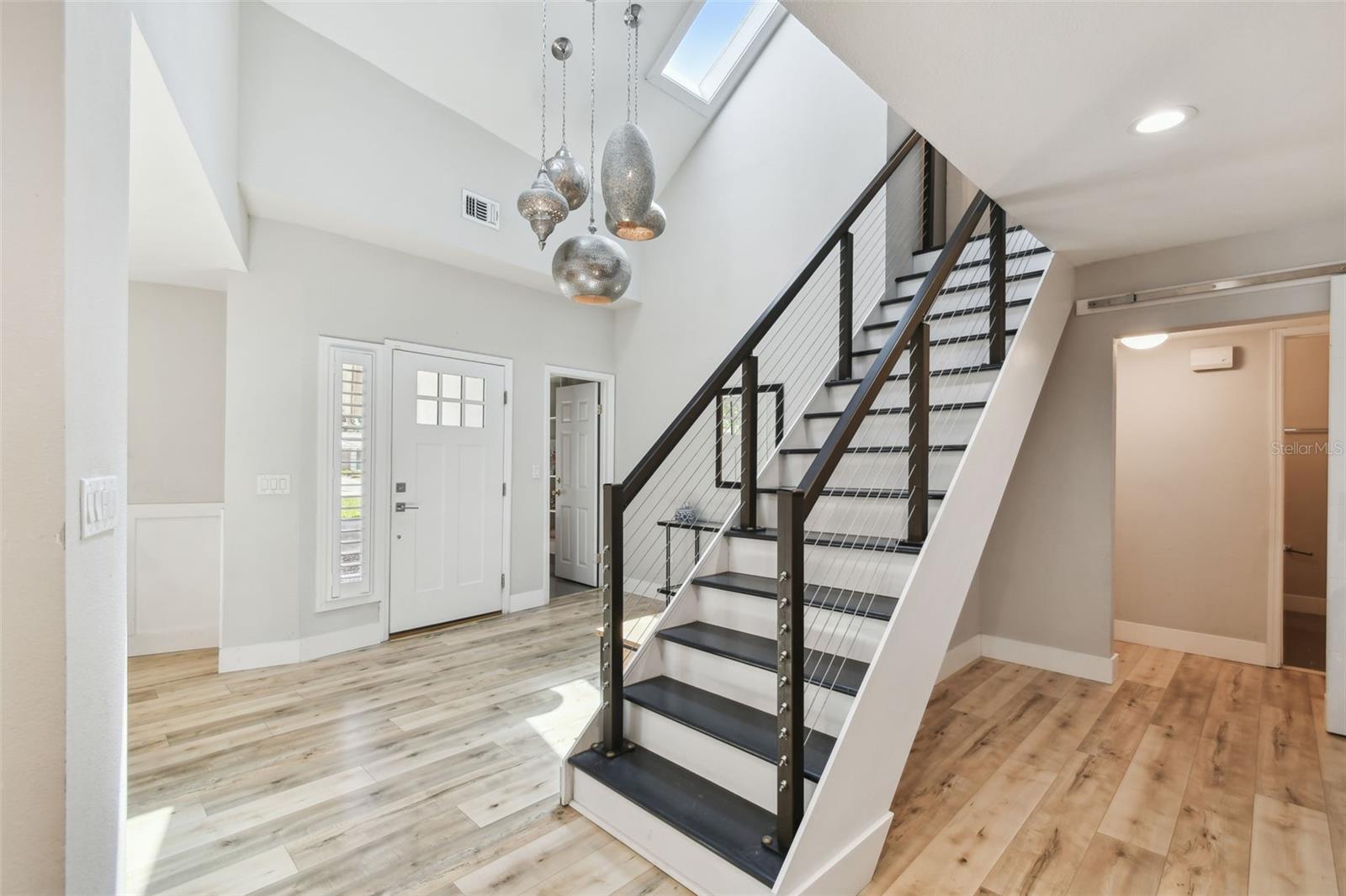 Building Photo - 4203 W Cleveland St