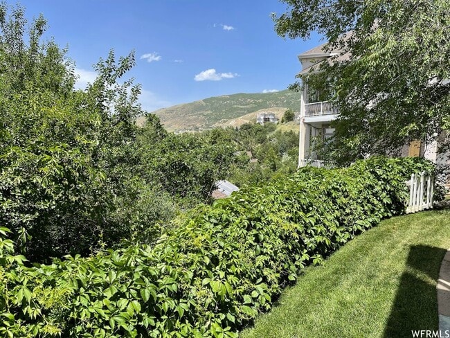 Building Photo - 4100 Sqft Gorgeous Home with Amazing Temple and Valley Views