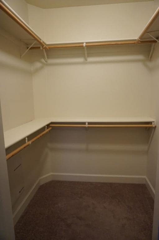 Building Photo - 424 Barclay Way