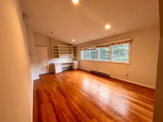 Bedroom 3 - 56 Red Coat Rd
