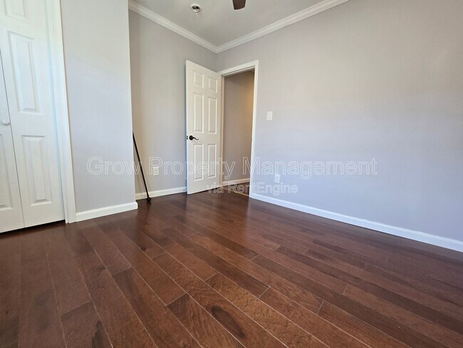 Building Photo - 1649 S Bailey St