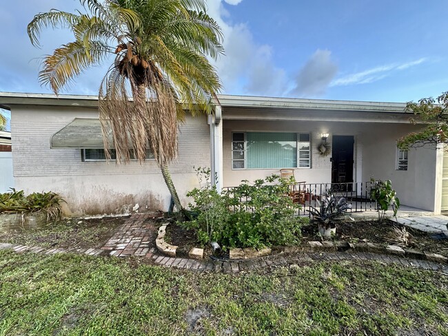 Building Photo - 7000 SW 11th St