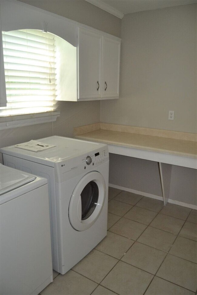 Building Photo - 4580 Mulberry Creek Dr