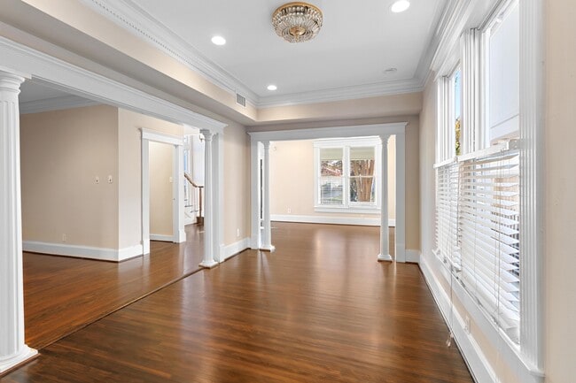 View from dining room to front of house and front living area - 515 W 17th St