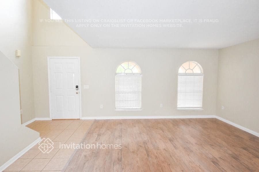 Building Photo - 6043 Sunset Vista Dr