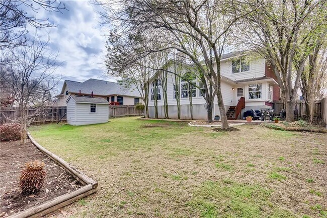 Building Photo - 919 Cashew Ln