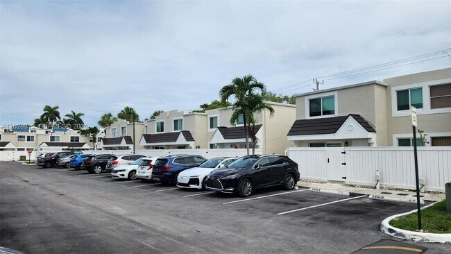 Building Photo - 4540 SW 68th Ct Cir