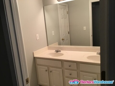 Building Photo - 416 Vinings Vintage Cir SE