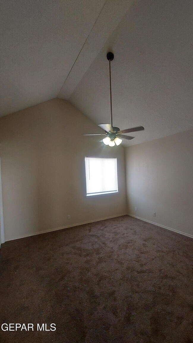 Building Photo - 7744 Luz De Camino Way