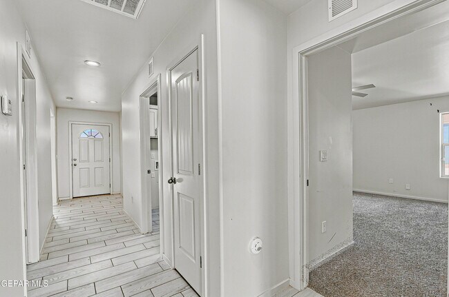 Building Photo - 12536 Cayo Norte Dr