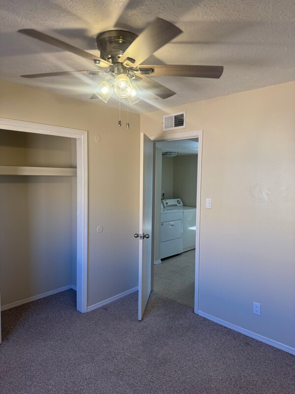 Building Photo - 1326 San Pedro Dr SE