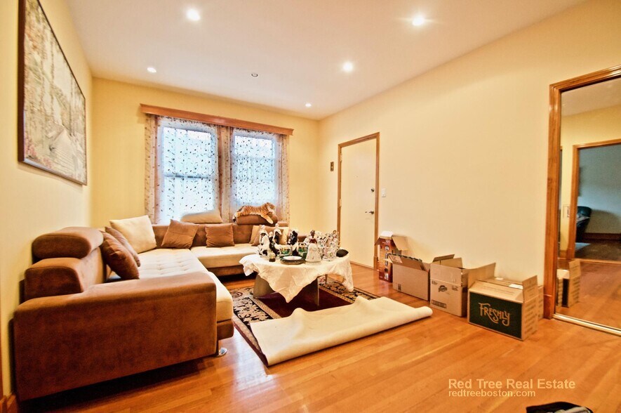 Building Photo - 1714 Commonwealth Avenue