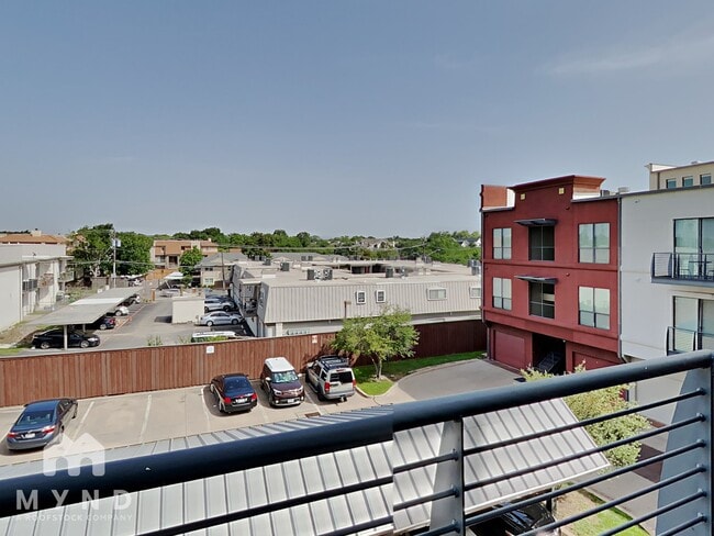 Building Photo - 4605 Cedar Springs Rd