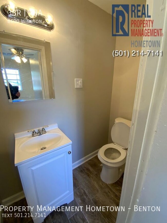 Building Photo - Newly Renovated 3-bedroom 2-bath House in ...