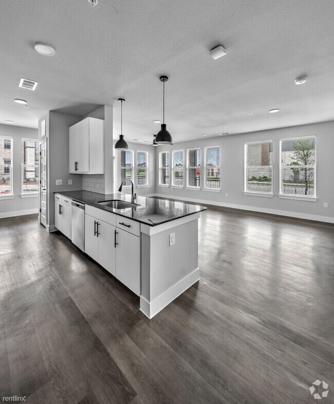 Building Photo - 2 br, 2 bath Condo - 742 Union Place 2 ba...