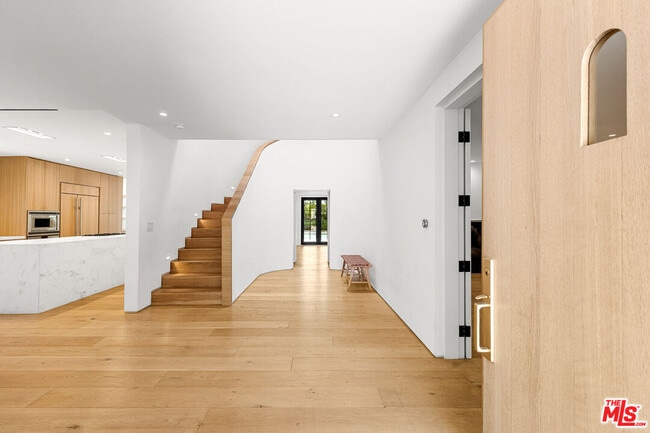 Building Photo - 1001 N Hanover Dr