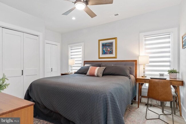 Building Photo - 207 Dodson Ave