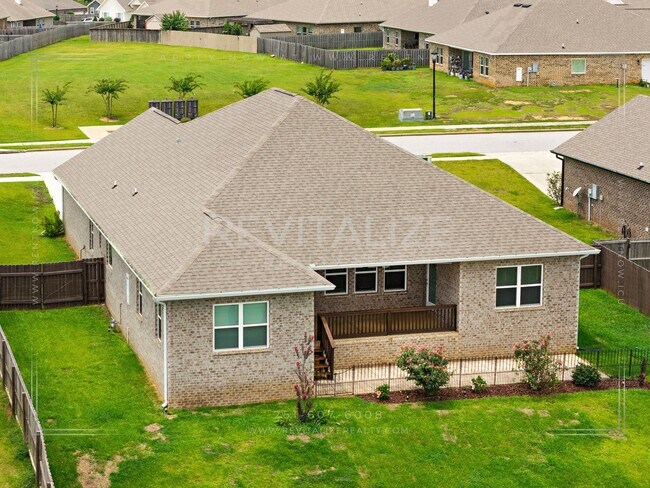 Building Photo - Spanish Fort 4BR/3BA – Resort-Style Living!