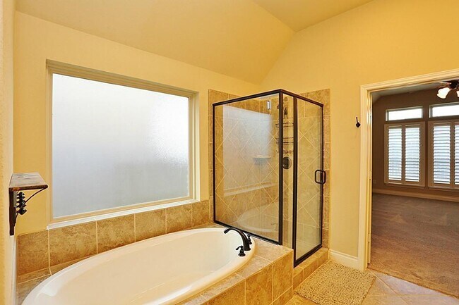 Building Photo - 6707 Miller Shadow Ln