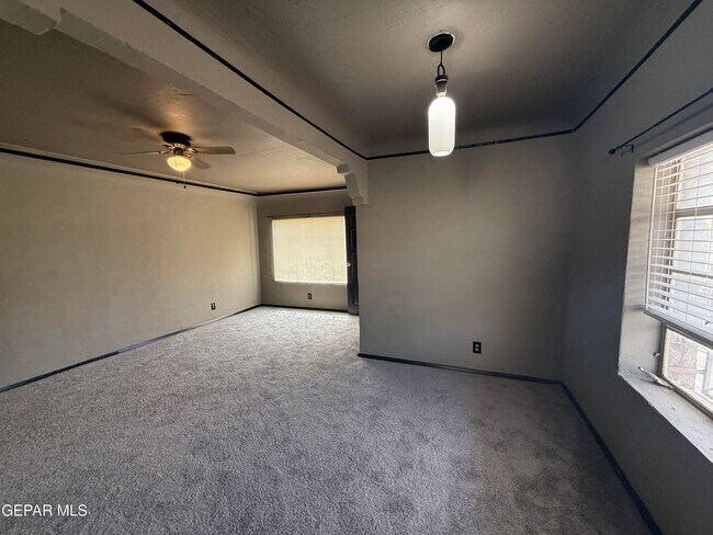 Building Photo - 3501 Taylor Ave